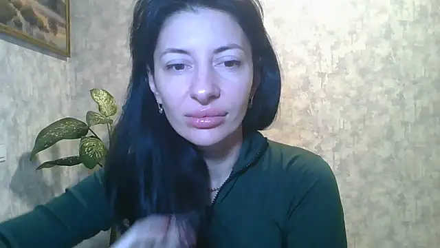 Snapshot of LissaBlossom chatting on 10-20-25, 04:36 LissaBlossom online show from 10-20-25, 04:36