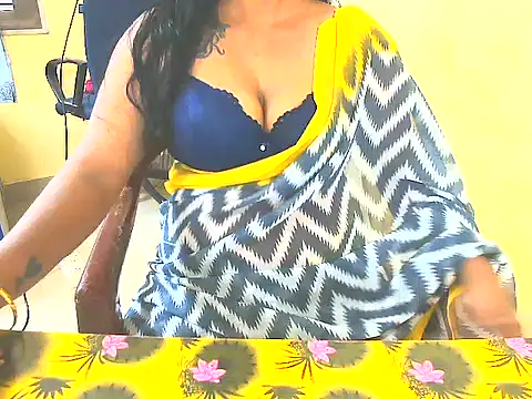 Snapshot of sriyazhini chatting on 02-11-26, 05:51 sriyazhini online show from 02-11-26, 05:51