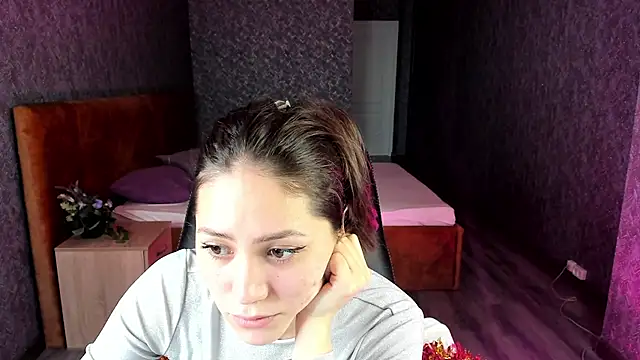 Snapshot of Bellalovesss chatting on 01-14-25, 08:31 Bellalovesss online show from 01-14-25, 08:31