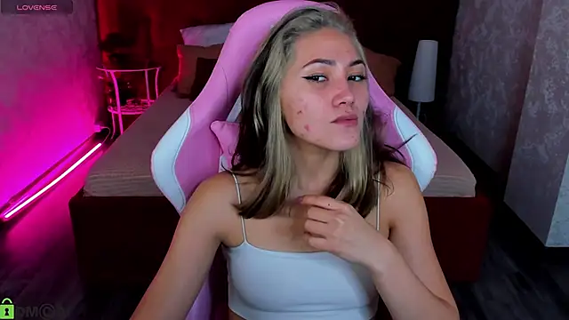 Snapshot of Bellalovesss chatting on 10-02-25, 07:23 Bellalovesss online show from 10-02-25, 07:23