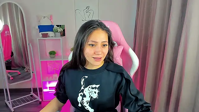 Snapshot of Bellalovesss chatting on 01-18-25, 08:52 Bellalovesss online show from 01-18-25, 08:52