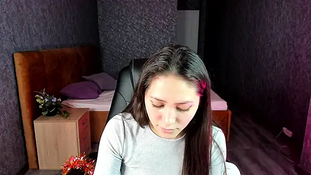 Snapshot of Bellalovesss chatting on 01-14-25, 02:43 Bellalovesss online show from 01-14-25, 02:43