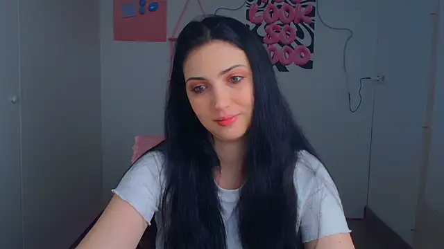 Snapshot of Amalia_amor chatting on 04-08-26, 05:42 Amalia amor online show from 04-08-26, 05:42