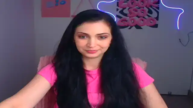 Snapshot of Amalia_amor chatting on 03-31-26, 11:23 Amalia amor online show from 03-31-26, 11:23