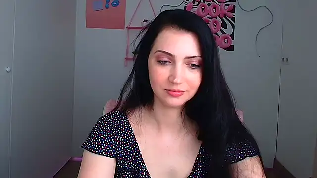Snapshot of Amalia_amor chatting on 05-19-26, 12:01 Amalia amor online show from 05-19-26, 12:01