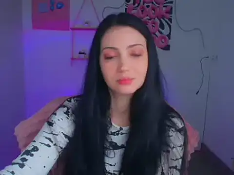 Snapshot of Amalia_amor chatting on 04-17-26, 05:54 Amalia amor online show from 04-17-26, 05:54