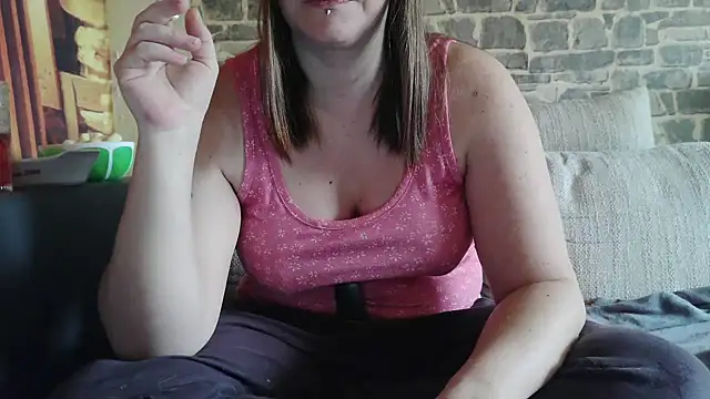 YviEngel87 online show from 02-10-26, 12:48