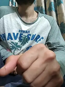 TOPMOON001 online show from 02-04-26, 07:20