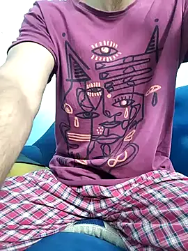 TOPMOON001 online show from 10-15-25, 08:33