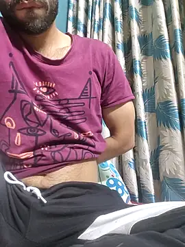 TOPMOON001 online show from 04-08-26, 08:21