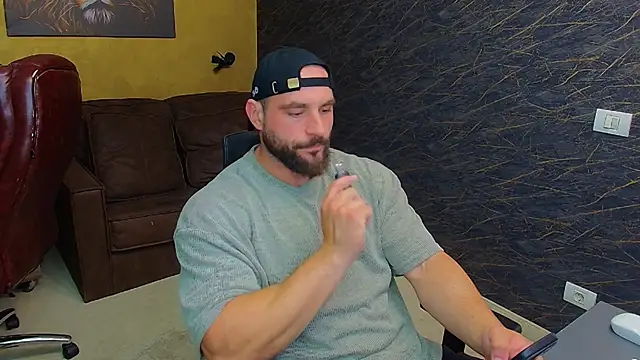 AdamJamesonn online show from 06-22-26, 04:53