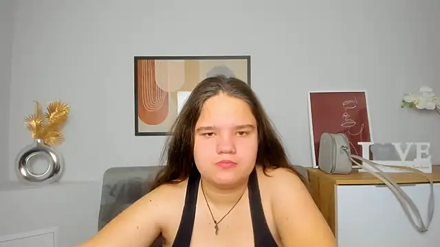 Snapshot of AdeleCruz chatting on 02-26-25, 01:22 AdeleCruz online show from 02-26-25, 01:22