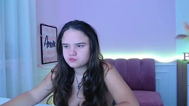 AdeleCruz online show from 12-14-25, 01:06