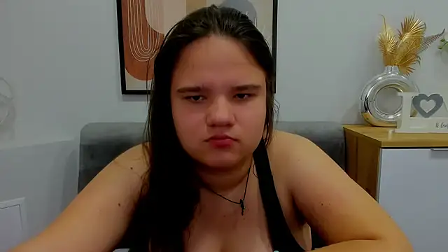 Snapshot of AdeleCruz chatting on 03-20-25, 01:15 AdeleCruz online show from 03-20-25, 01:15