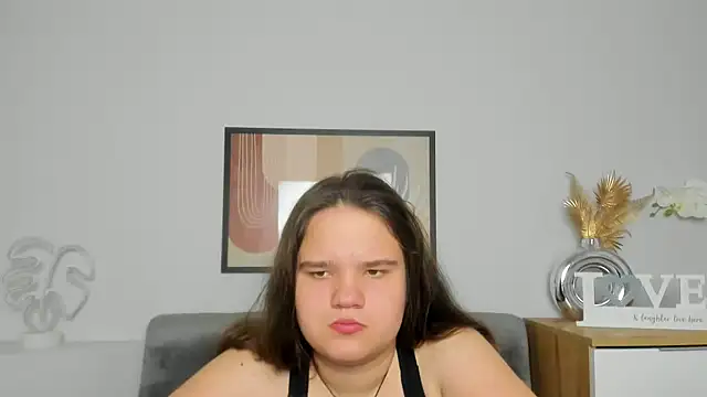 Snapshot of AdeleCruz chatting on 03-17-25, 01:29 AdeleCruz online show from 03-17-25, 01:29