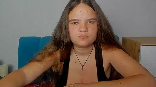 Snapshot of AdeleCruz chatting on 06-17-26, 11:53 AdeleCruz online show from 06-17-26, 11:53