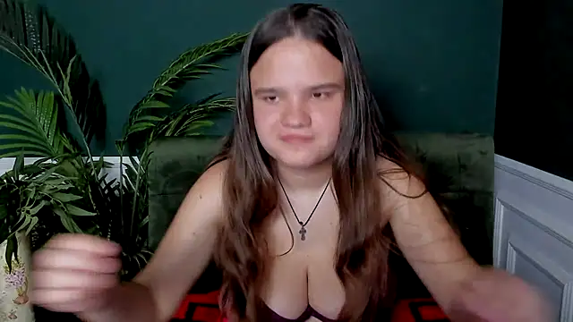 Snapshot of AdeleCruz chatting on 05-19-26, 12:12 AdeleCruz online show from 05-19-26, 12:12