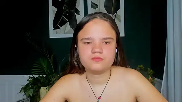 Snapshot of AdeleCruz chatting on 05-12-26, 12:00 AdeleCruz online show from 05-12-26, 12:00