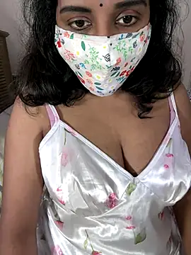 ArathyNambyarMallu online show from 10-12-25, 02:18