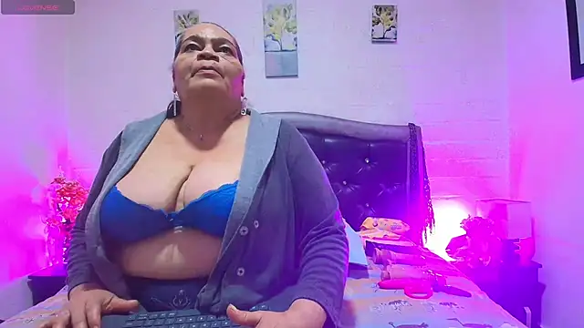 VickyBoobss online show from 07-22-26, 01:51