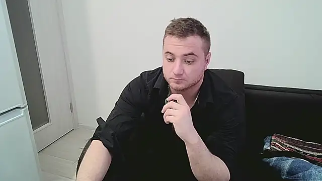Snapshot of viamen chatting on 02-15-26, 05:52 viamen online show from 02-15-26, 05:52