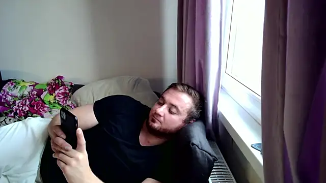 Snapshot of viamen chatting on 06-12-26, 06:00 viamen online show from 06-12-26, 06:00