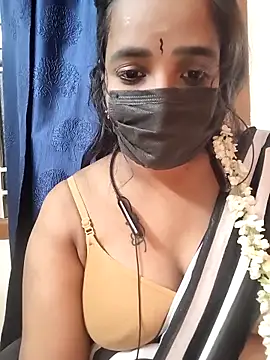 Snapshot of Lolitatamil chatting on 02-26-26, 05:35 Lolitatamil online show from 02-26-26, 05:35