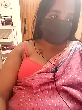 Snapshot of Lolitatamil chatting on 02-19-26, 06:16 Lolitatamil online show from 02-19-26, 06:16