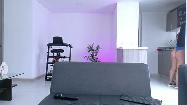 Karla Hudsson online show from 10-29-25, 01:21