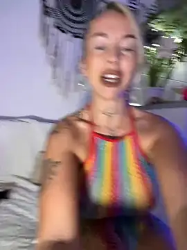 CheekyChels online show from 12-01-25, 04:30