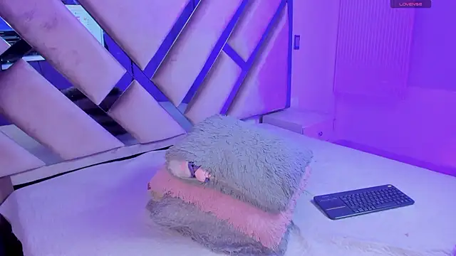 kathy bakerr online show from 03-28-26, 01:34