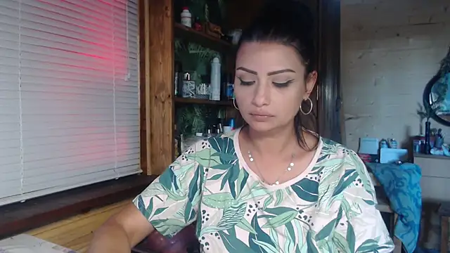 rosse26830 online show from 09-22-25, 02:56