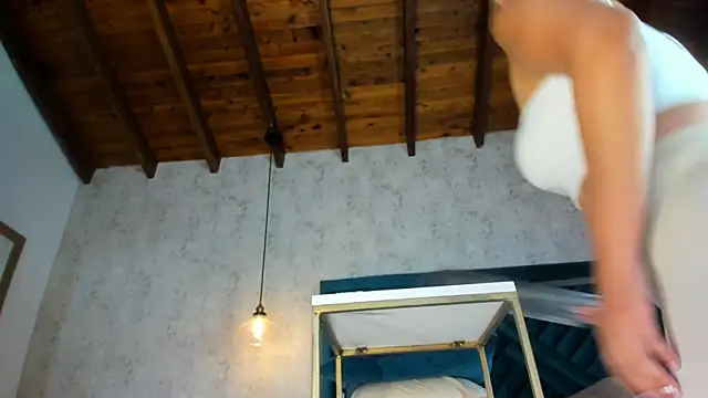 Marttina Ruiz online show from 12-04-25, 07:24