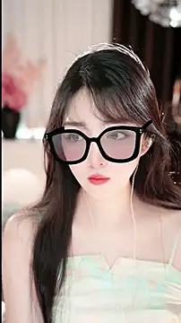 WenBao-Bao online show from 04-05-26, 07:48