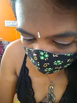 Snapshot of kanikasree chatting on 07-25-26, 04:42 kanikasree online show from 07-25-26, 04:42