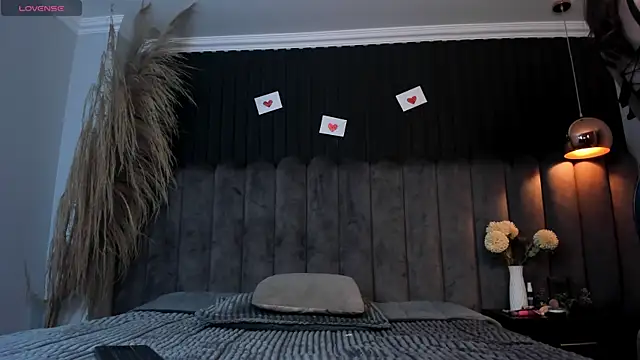 chelsea bolton  online show from 02-18-26, 12:23