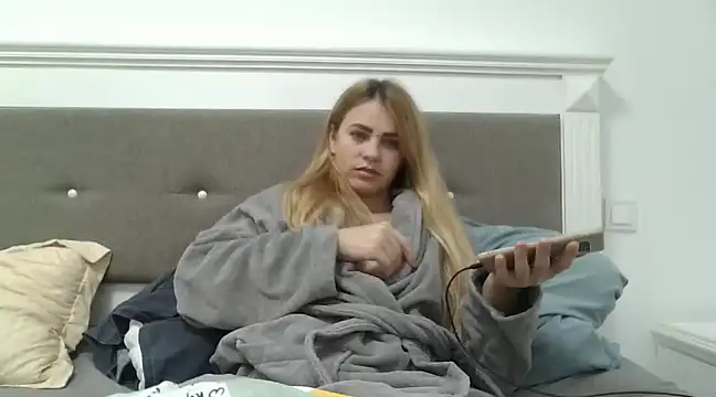 AnnaBell2025 online show from 01-18-25, 09:13