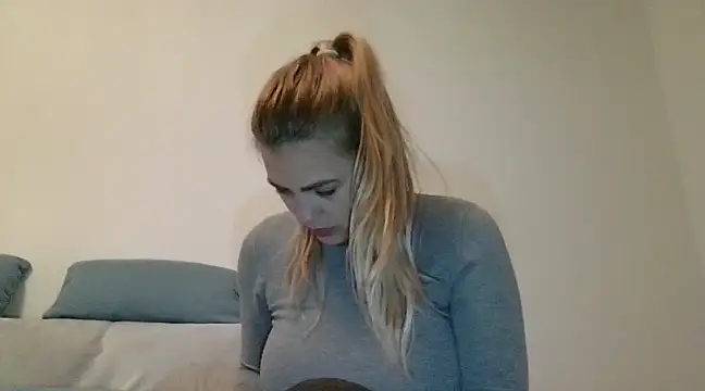 AnnaBell2025 online show from 01-11-25, 06:54