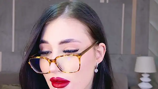 EmmaLawrens online show from 03-18-25, 11:20