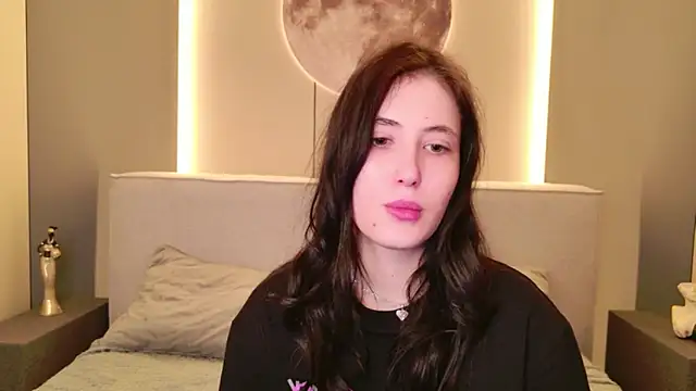 EmmaLawrens online show from 02-21-26, 08:55