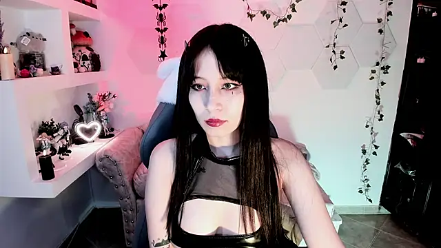 Effy Devalk online show from 03-04-25, 02:21