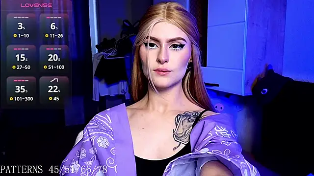 Emily  Mooree online show from 03-20-25, 08:42