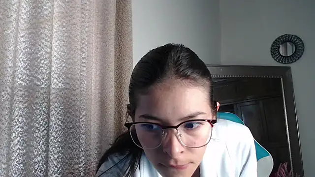 Snapshot of Aleska_Miami chatting on 09-17-25, 01:46 Aleska Miami online show from 09-17-25, 01:46