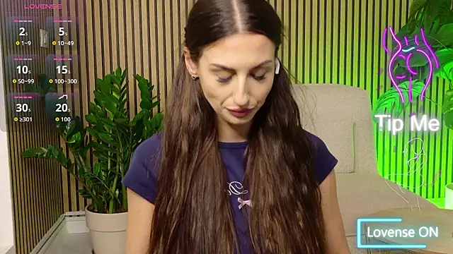 BelovedKhloee online show from 03-09-26, 08:34