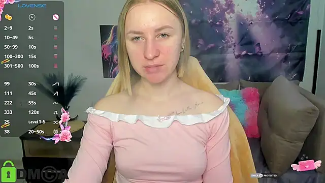 Snapshot of BeautyBlondy chatting on 05-19-26, 06:31 BeautyBlondy online show from 05-19-26, 06:31