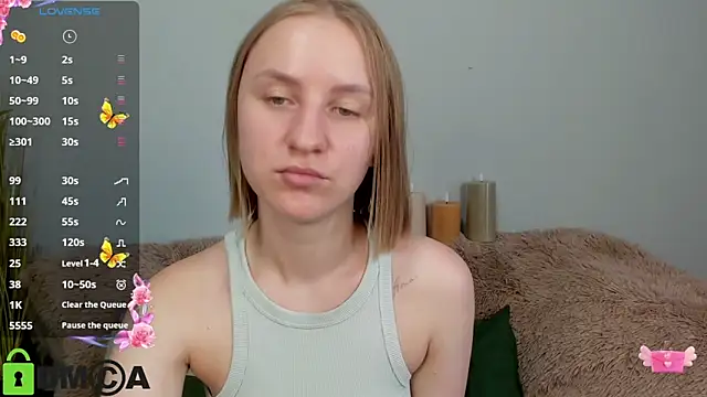 Snapshot of BeautyBlondy chatting on 06-30-26, 12:38 BeautyBlondy online show from 06-30-26, 12:38