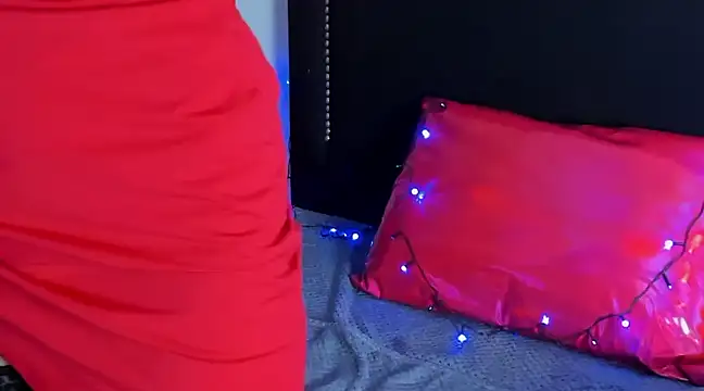 Snapshot of Cleo_Hott chatting on 03-18-25, 03:56 Cleo Hott online show from 03-18-25, 03:56