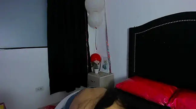 Snapshot of Cleo_Hott chatting on 02-24-25, 01:46 Cleo Hott online show from 02-24-25, 01:46