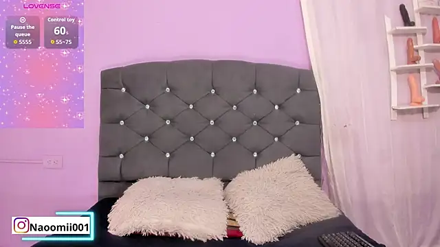 naomii 0 online show from 12-15-25, 01:06