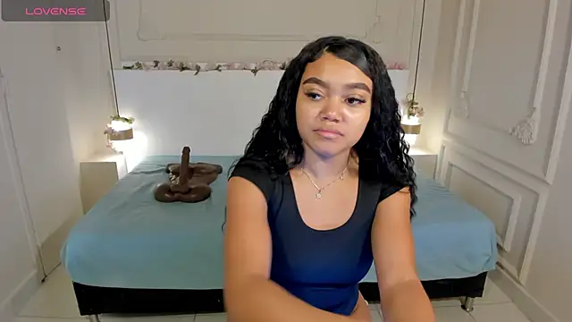 Snapshot of JasmineRose7 chatting on 09-17-25, 01:24 JasmineRose7 online show from 09-17-25, 01:24